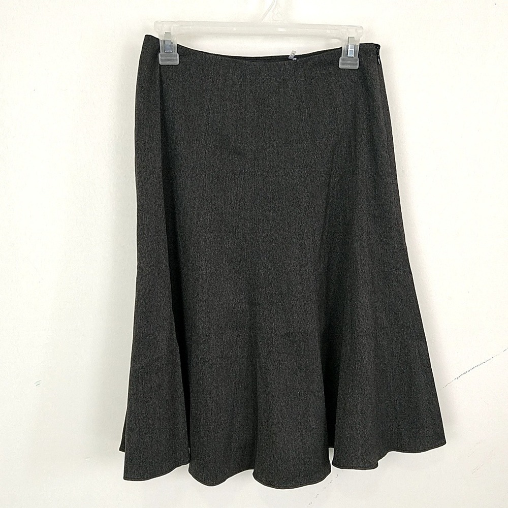 Tahari A-Line Skirt Women Size 4 Charcoal Gray Midi Professional Side Zip